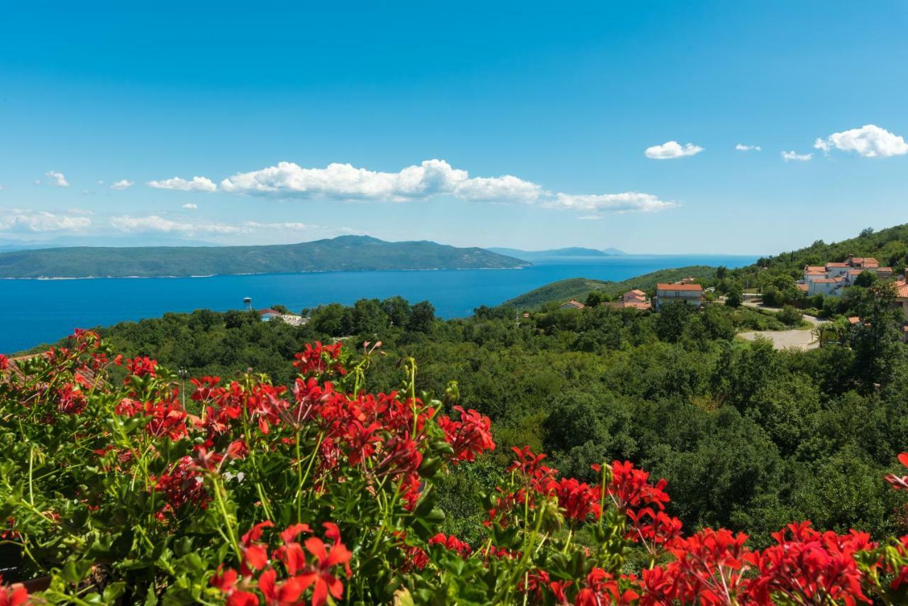 Apartman En Mošćenička Draga Zewnętrze zdjęcie